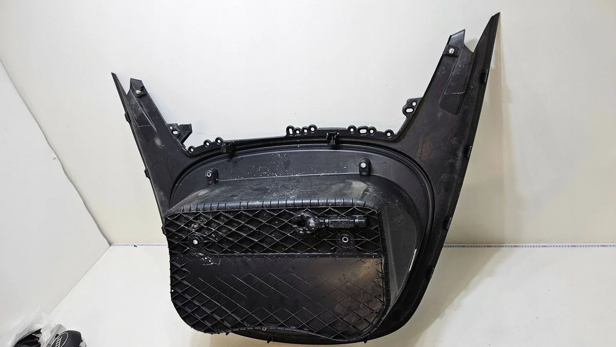 Bordure de coffre Tesla Model S occasion image 6