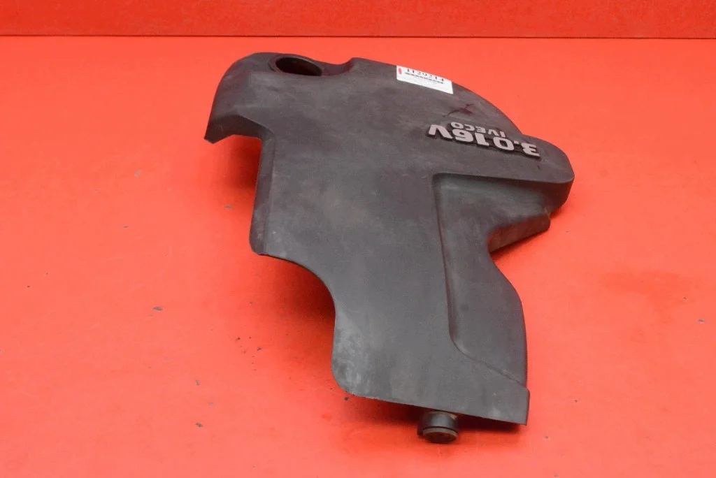 Cache moteur Iveco Daily 3 3.0 HPI 16V image 4