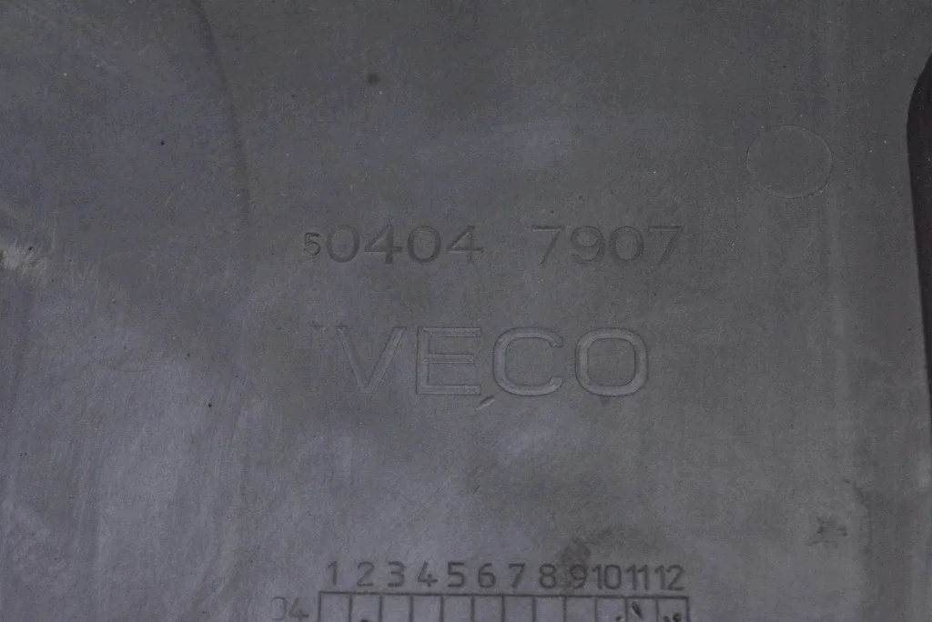 Cache moteur Iveco Daily 3 3.0 HPI 16V image 9