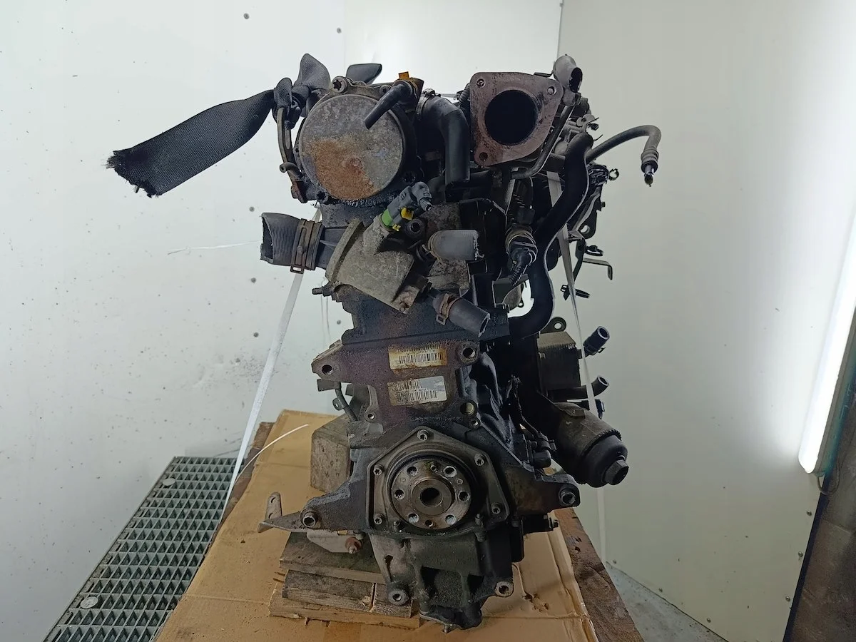 Motor Opel Zafira B 1.9 CDTI 100KM Z19DT image 7