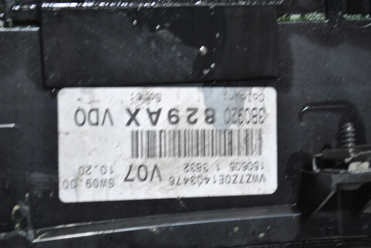 Instrumentpanel VW Passat B5 3B0920829AX image 7