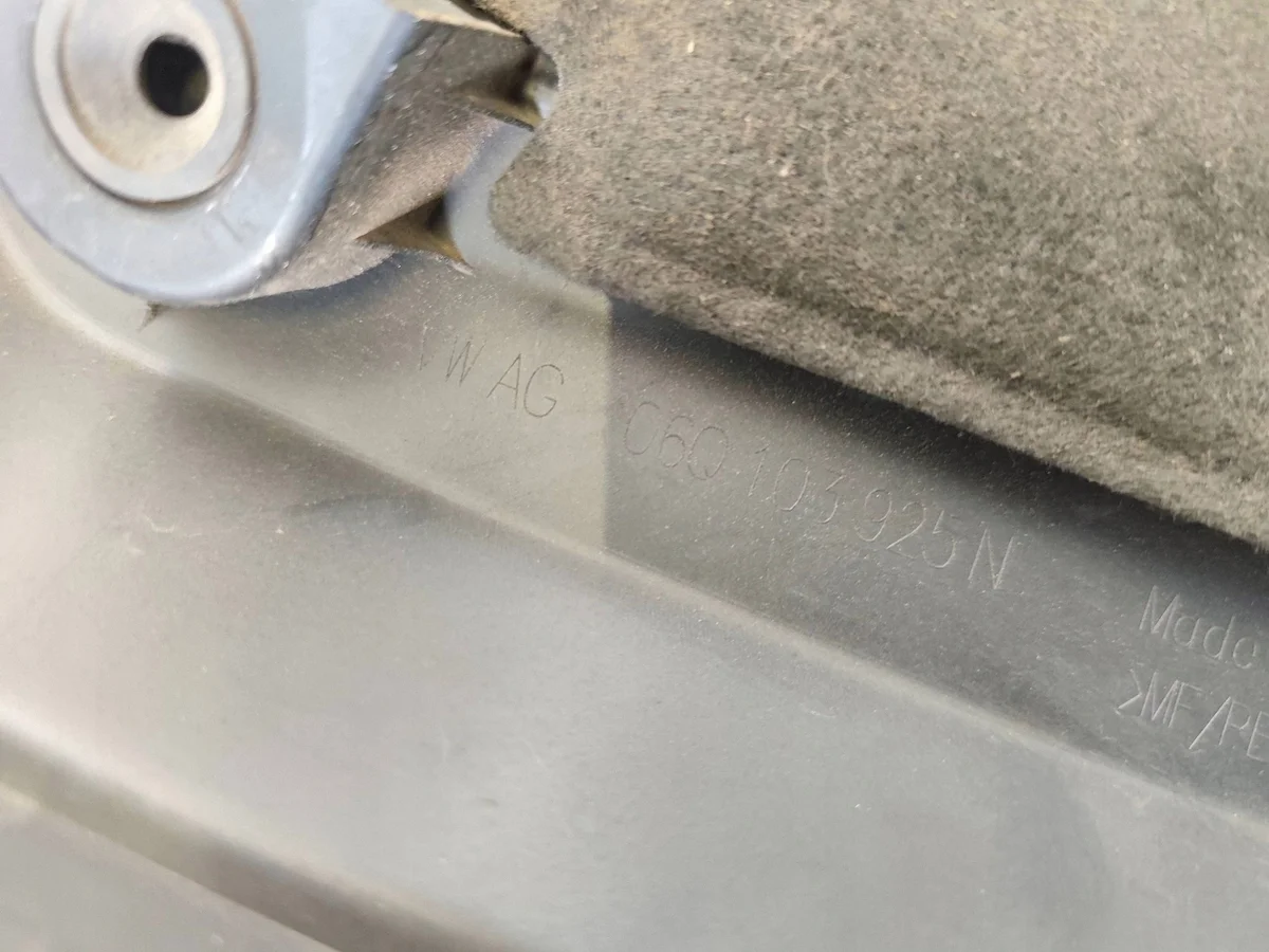 VW Motorafdekking OE 06Q103925N Gebruikt image 3