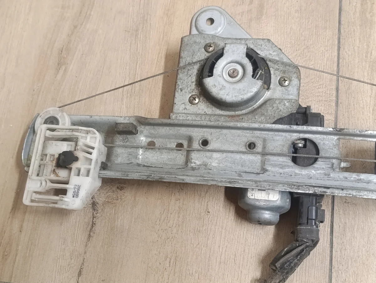 Fensterheber hinten links Renault Megane II image 7