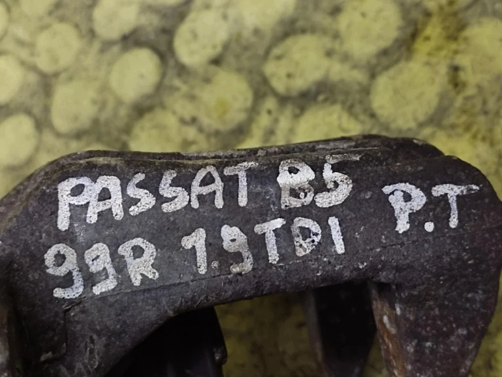 VW Passat B5 1.9 TDI Bremssattel Rechts Hinten image 6
