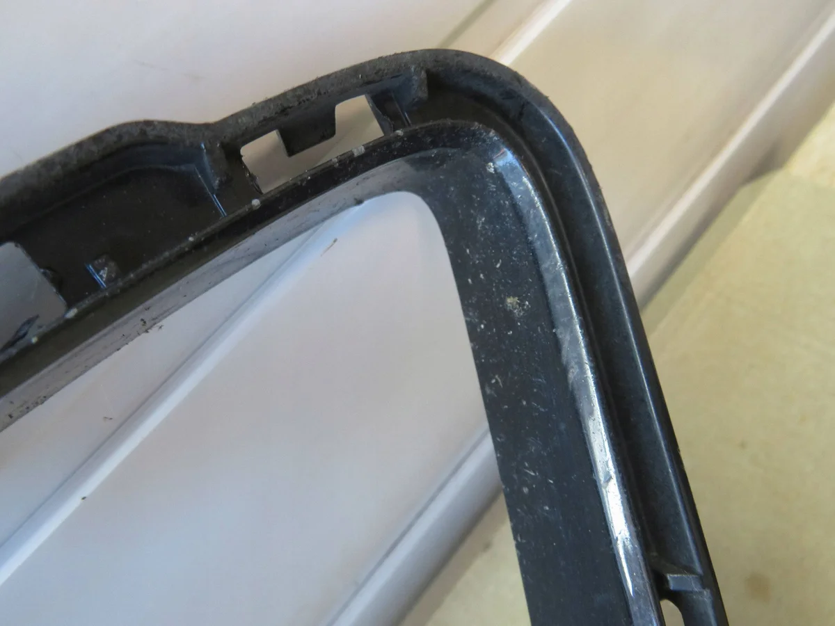 BMW X1 F48 Grill Mittre Fram 7383353 image 3