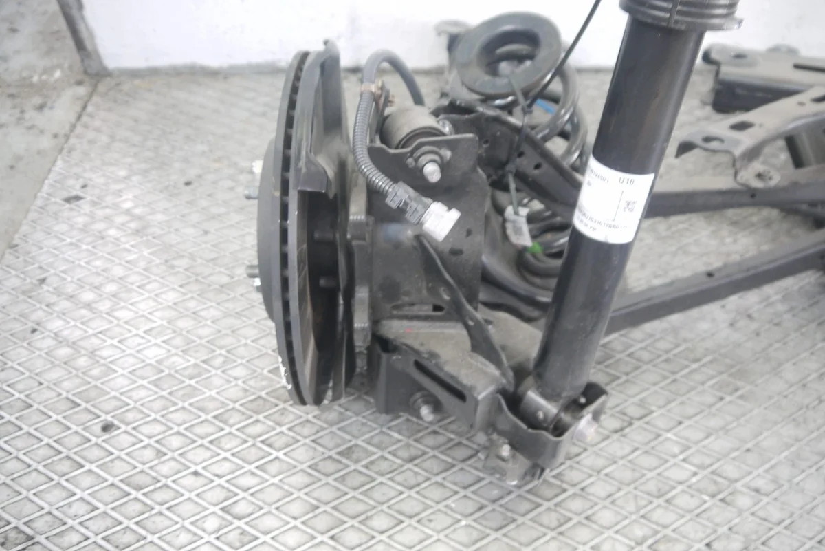 Toyota Urban Cruiser II Hinterachse Gebraucht image 9