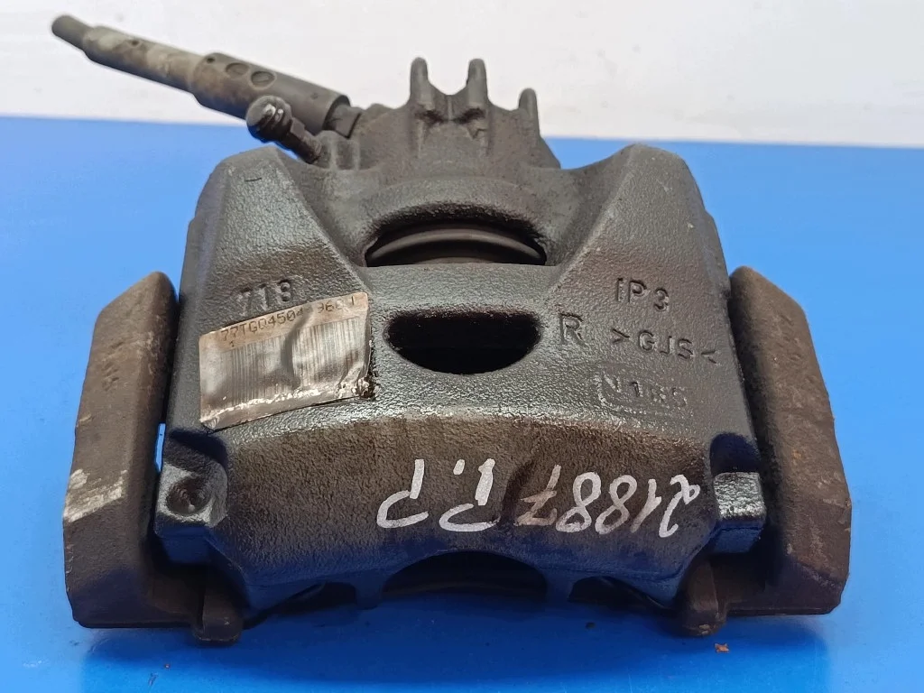 CITROEN DS4 1.6HDI Bremssattelhalter Rechts VORNE image 3