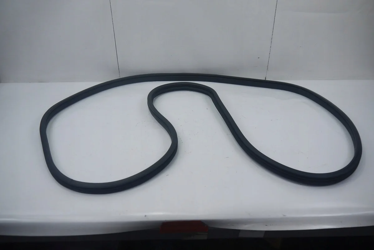 Toyota Urban Cruiser II Oikea Etuovi Tiiviste