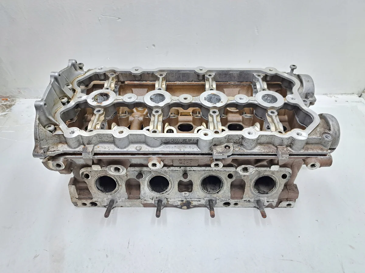 Culasse Audi VW Skoda Seat 2.0 TFSI 06F103373