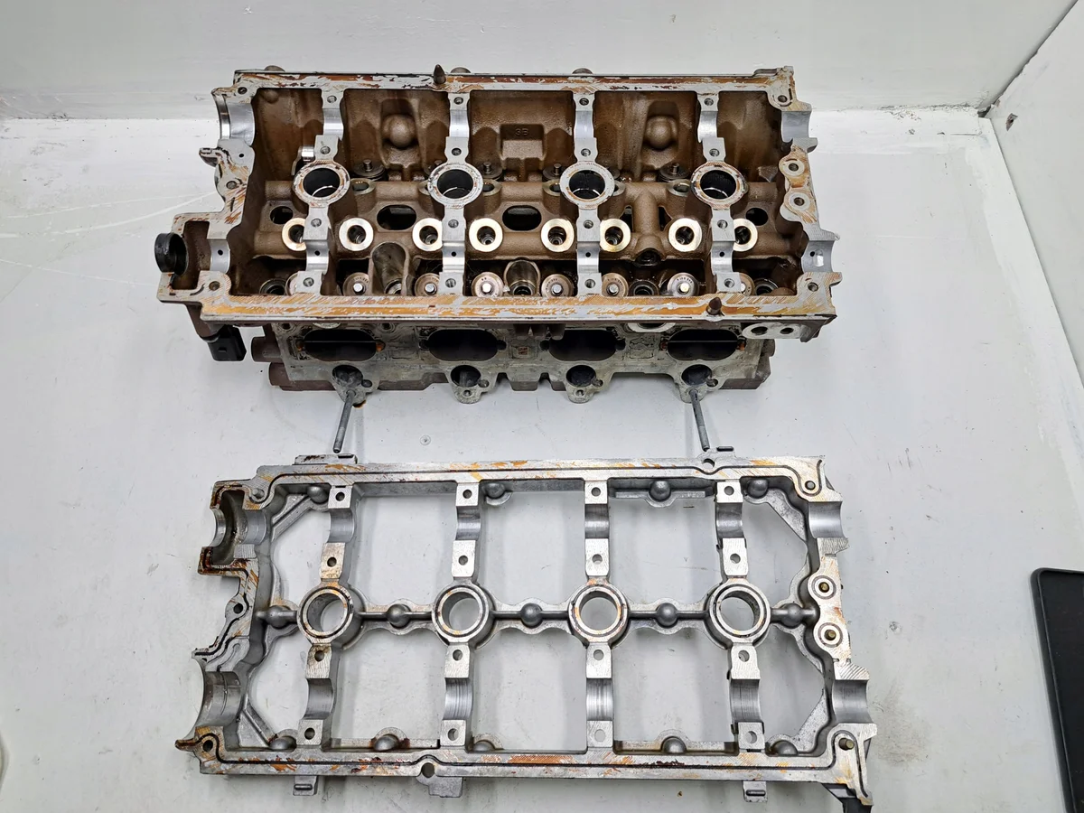 Engine Cylinder Head 2.0 TFSI 06F103373 image 6