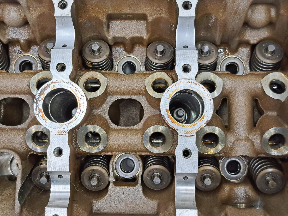 Engine Cylinder Head 2.0 TFSI 06F103373 image 8