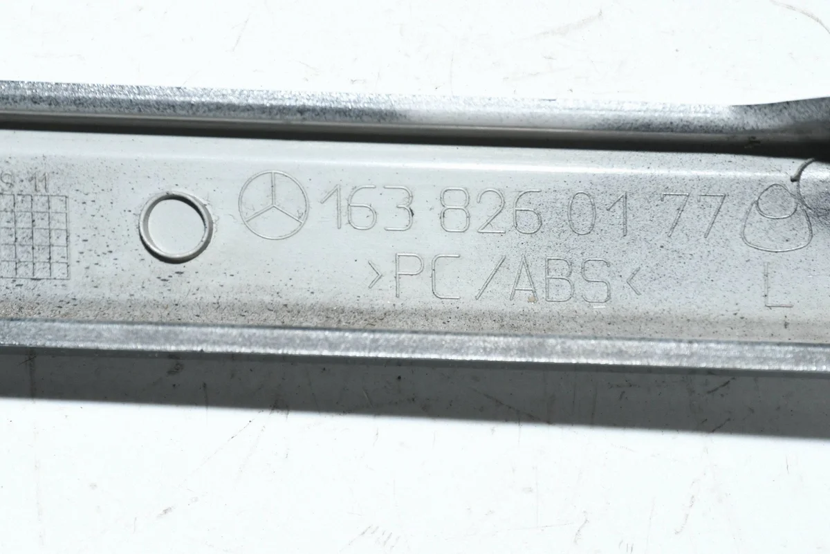 Zierleiste Scheinwerfer Links Mercedes ML W163 1638260177 image 3