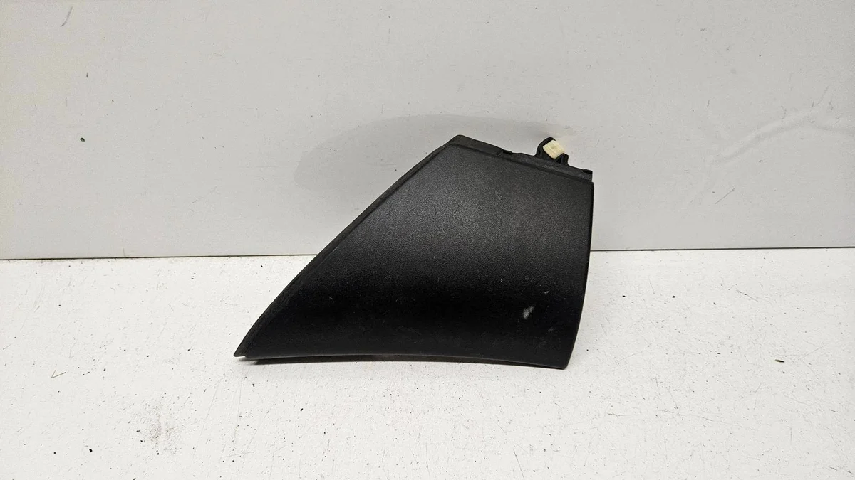 Bouchon aile avant droite Citroen C1 Aygo 108