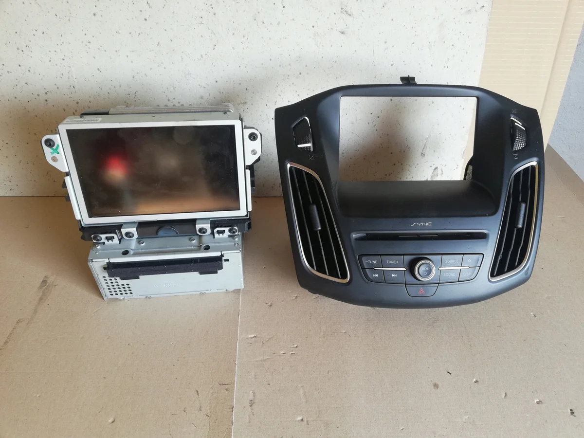 Ford Focus Mk3 Radio Navigation Touch Panel