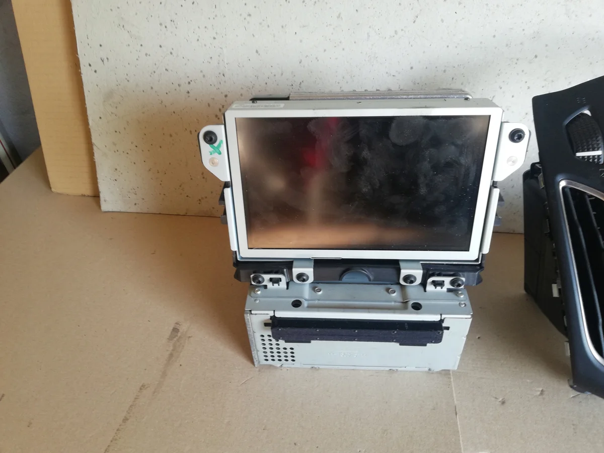 Ford Focus Mk3 Radio Navigation Touch Panel image 3