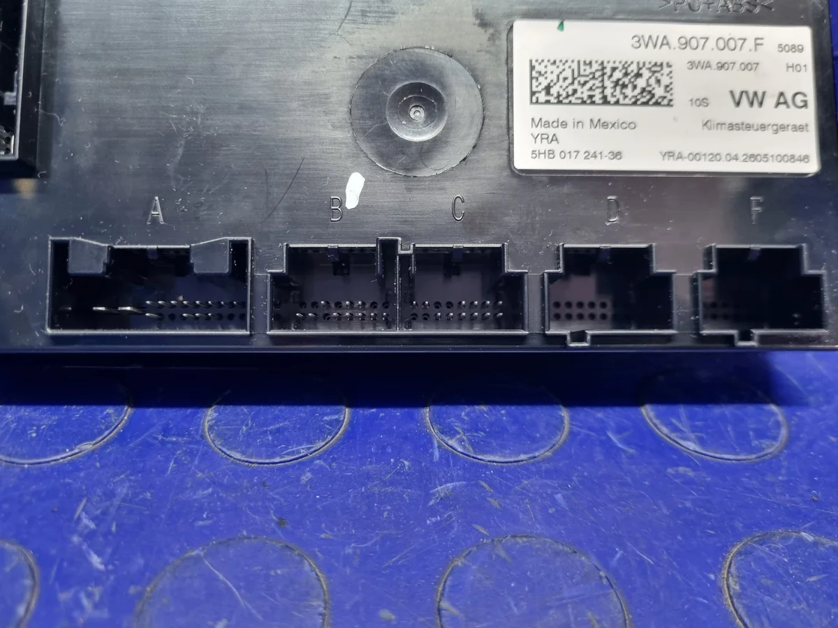 Klimamodul VW Tiguan III 3WA907007F gebraucht image 7