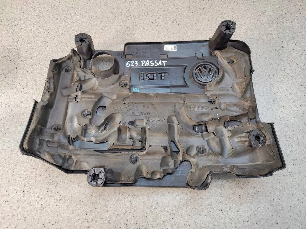 Volkswagen OE 03N103925 Cache Moteur image 3
