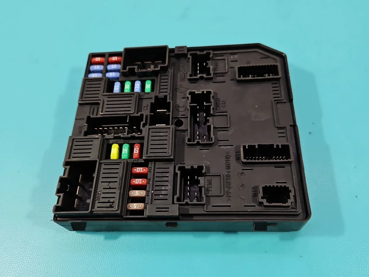 Module Control Renault Espace V 284B64601R image 3