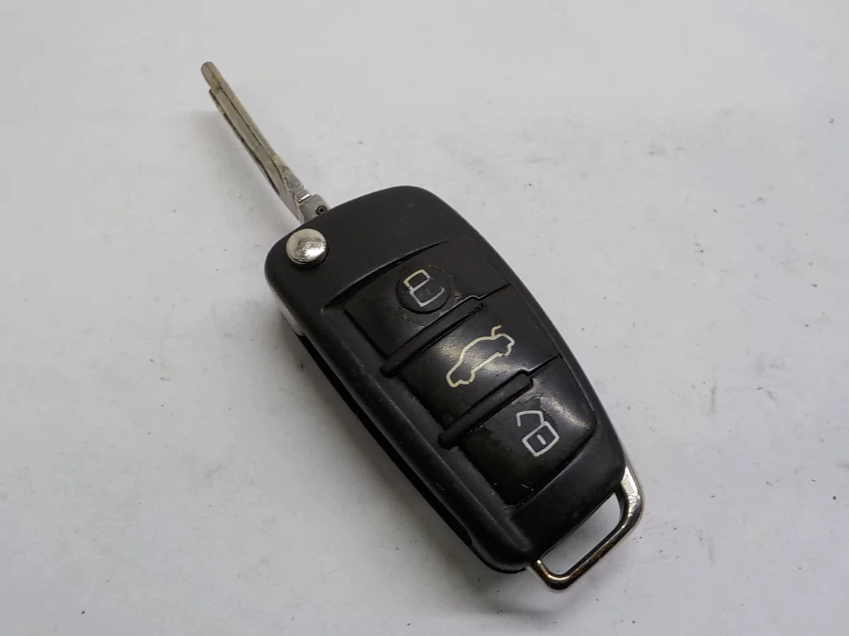 Audi A3 II 8P sleutel 434 MHz