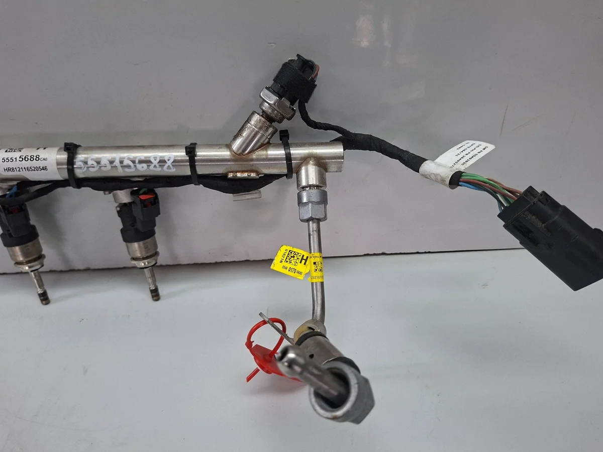 Einspritzleiste Opel Astra K Corsa E 1.2 Turbo image 4