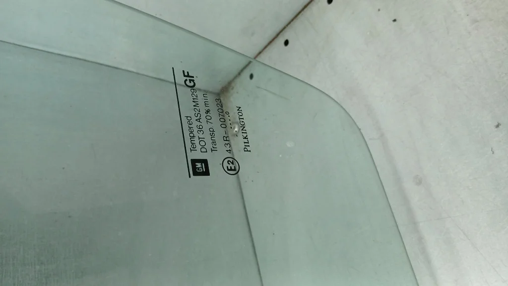 Vordere linke Scheibe Opel Astra G 3D image 3