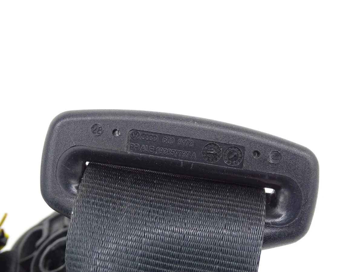 Sicherheitsgurt Vorne Links VW Scirocco III image 4