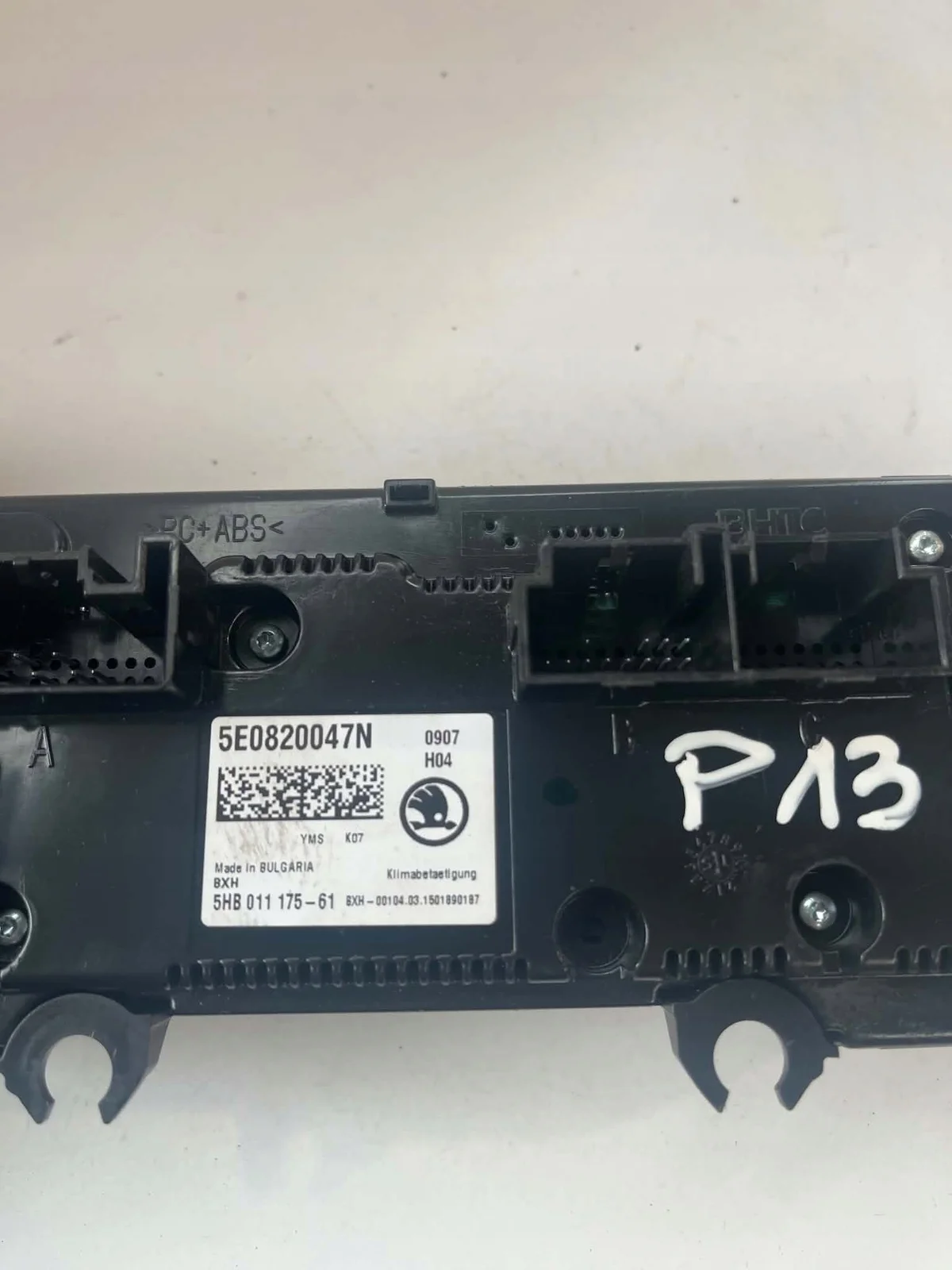 Painel AC Skoda Superb III 3V0907044BR Usado image 3