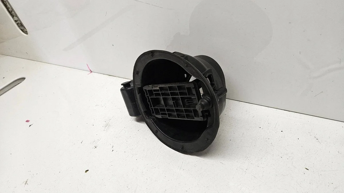 Klappe Kraftstofftank Hyundai I30 II HB 81595A5000 image 3