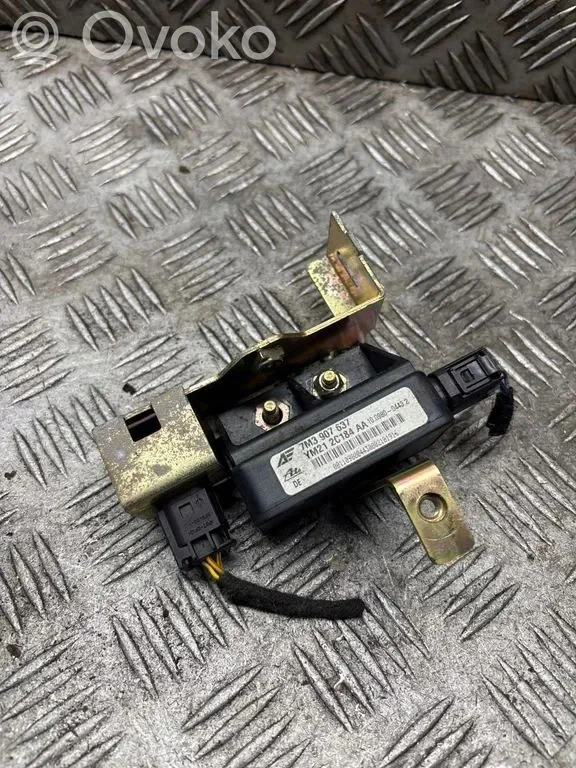 ESP-kiihdytysanturi YM212C184AA12 VW Sharan