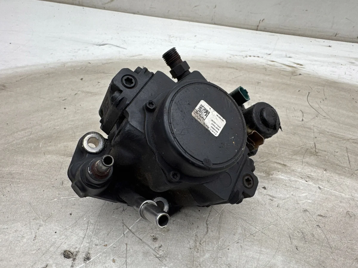Bränslepump 2.0 HDI 9424A050A image 4