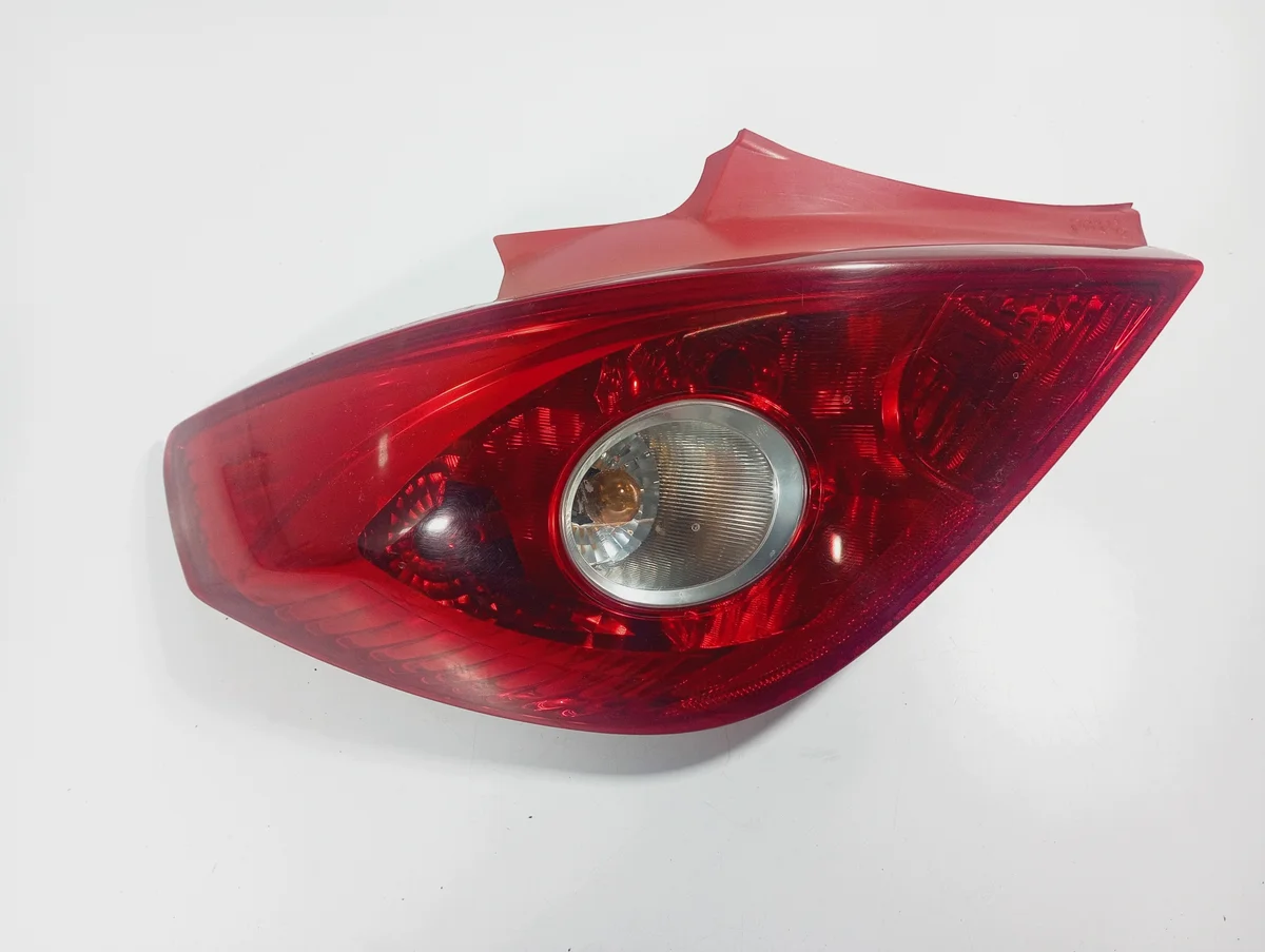 Lanterna Traseira Esquerda Opel Corsa D 06-14 OE