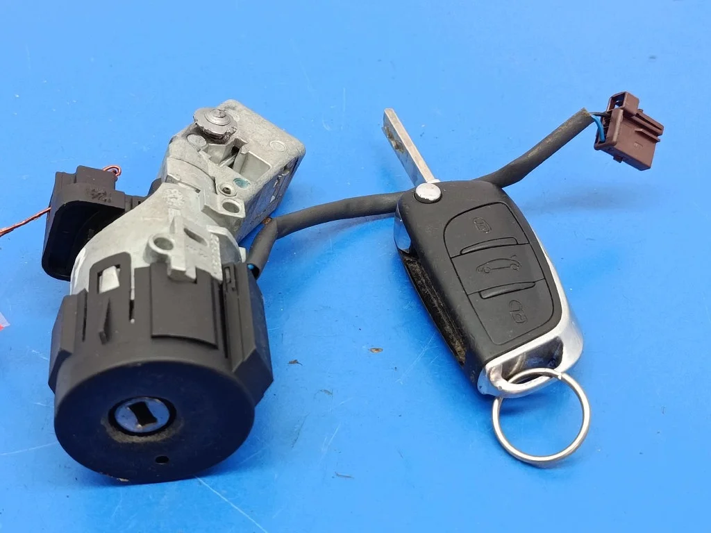 Citroen DS4 1.6 HDI Ignition Switch Valeo