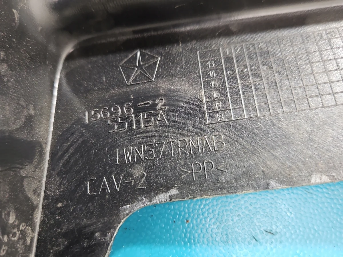 Verkleidung Kofferraum Jeep Cherokee KL links image 7