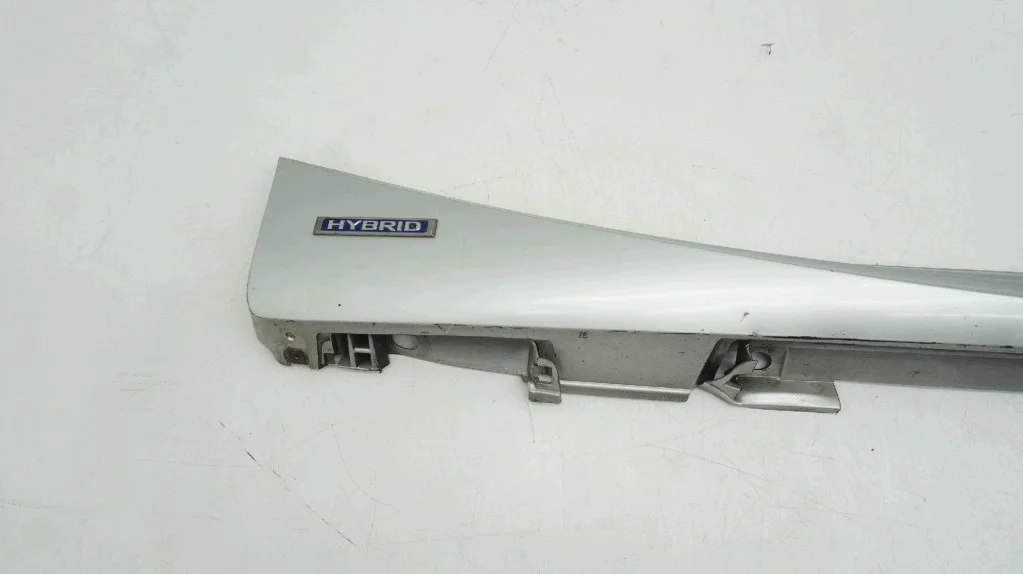 Lexus IS III 300h Listello Davanzale Destro
