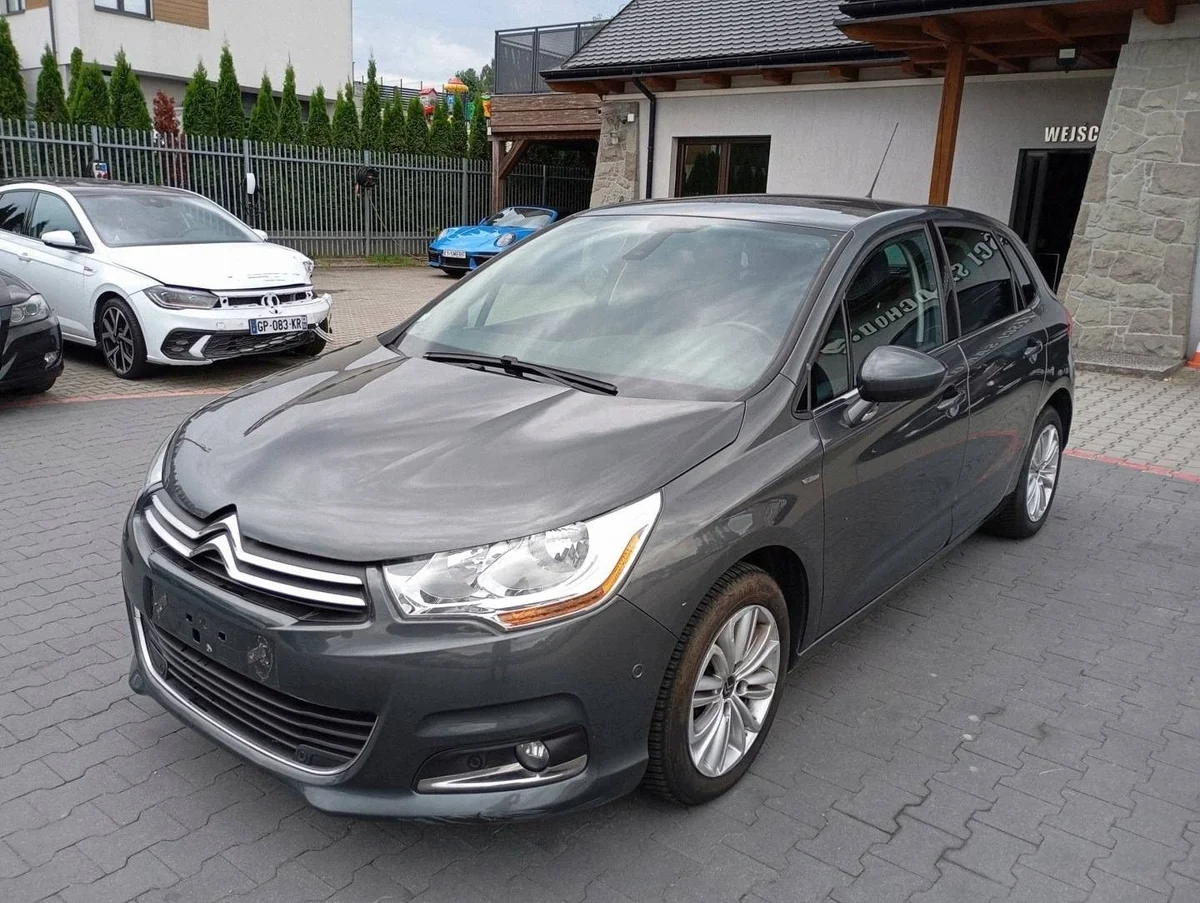 Voorbumper Citroen C4 B7 II 2 PDC