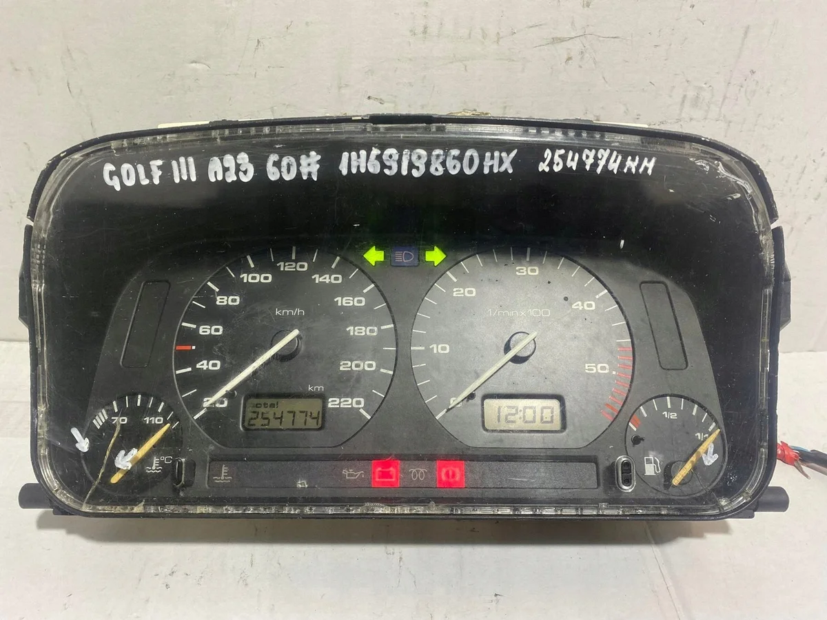 Contachilometri VW Golf III 1H6919860HX Usato