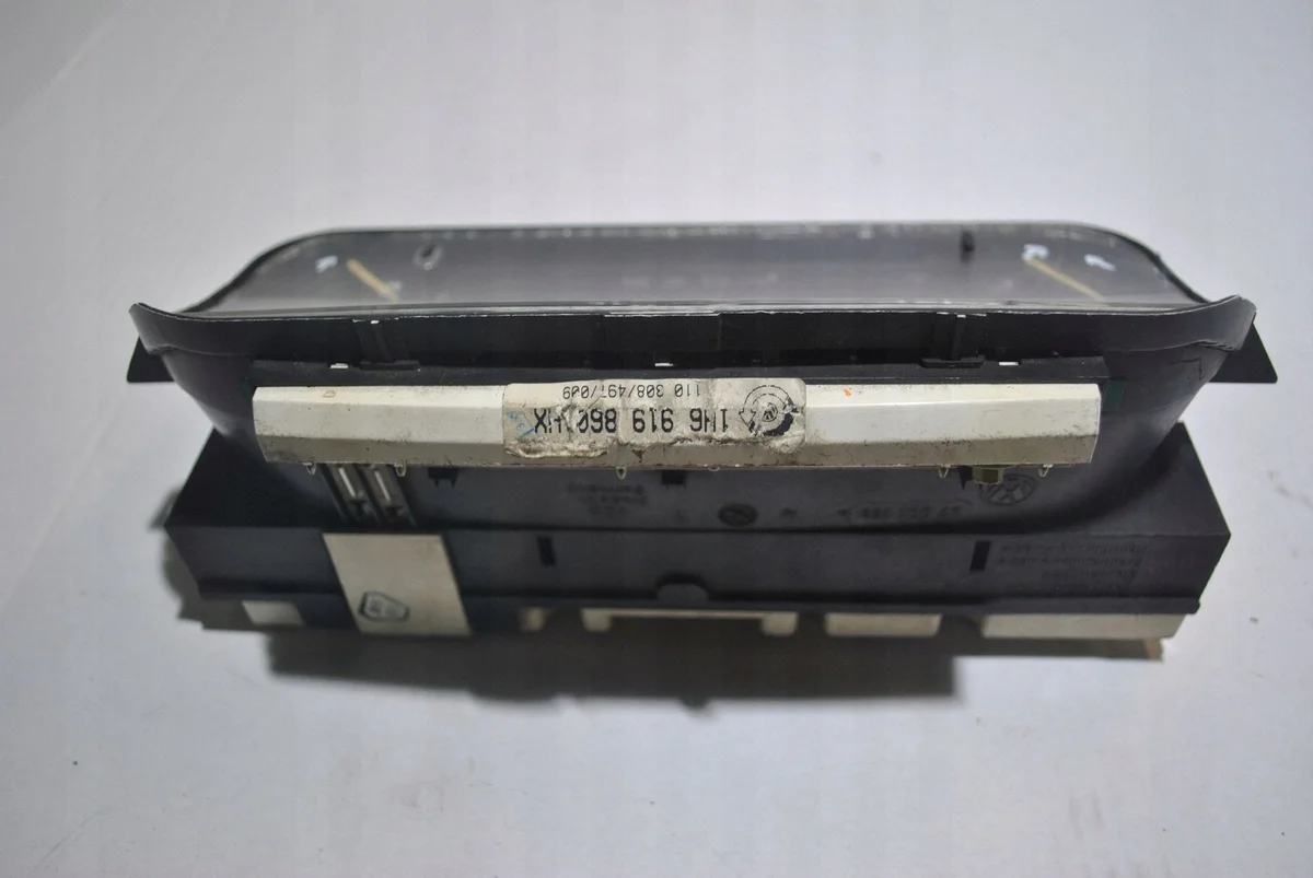 Compteur VW Golf III 1H6919860HX image 7