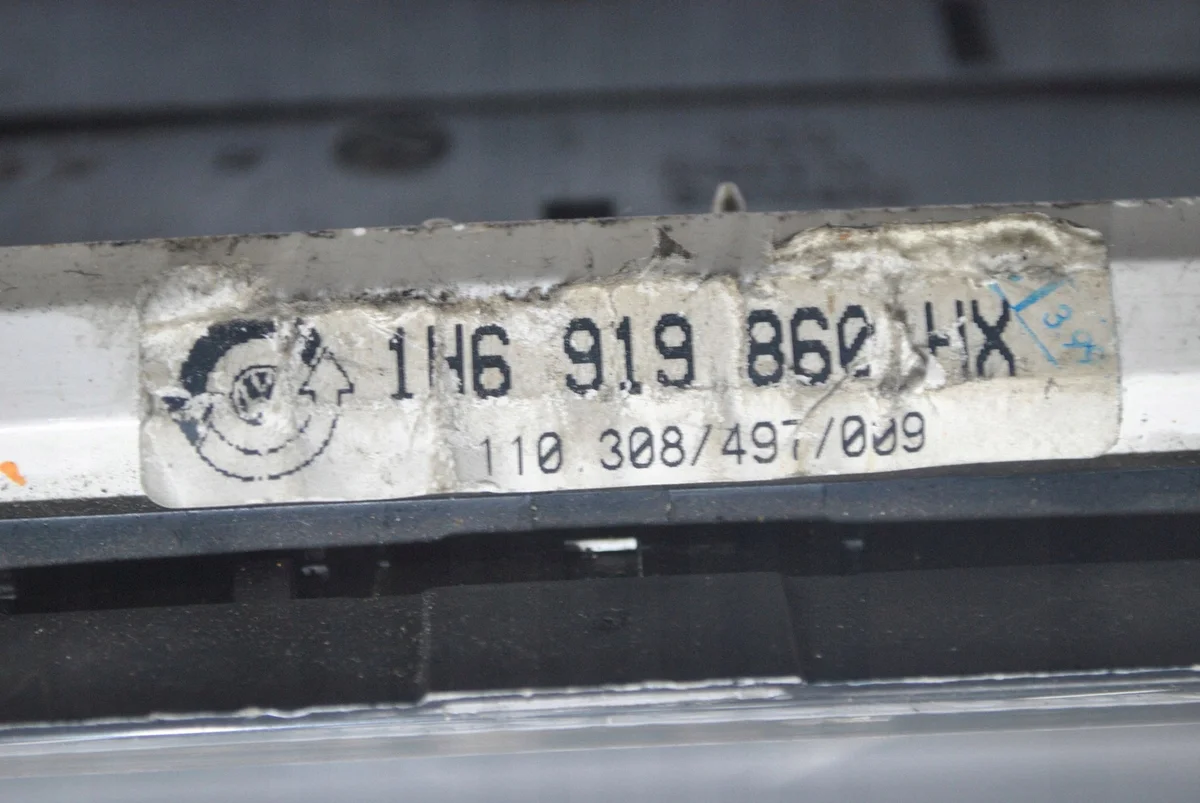 Compteur VW Golf III 1H6919860HX image 9