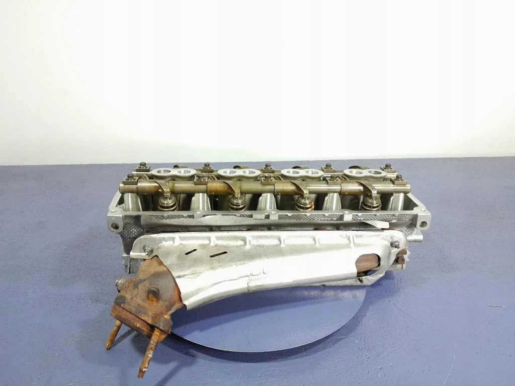 Dodge Challenger Zylinderkopf rechts 5.7B image 3