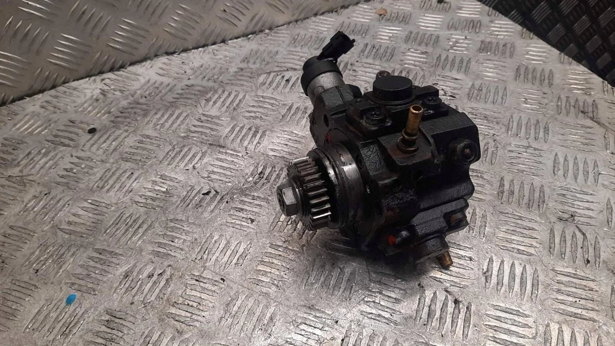 Brandstofpomp Opel Vectra C 0928400651 image 3