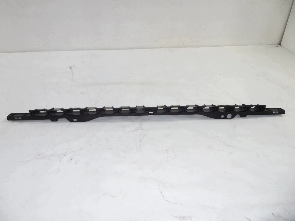 Support pare-chocs arrière Mercedes Vito W447 image 3