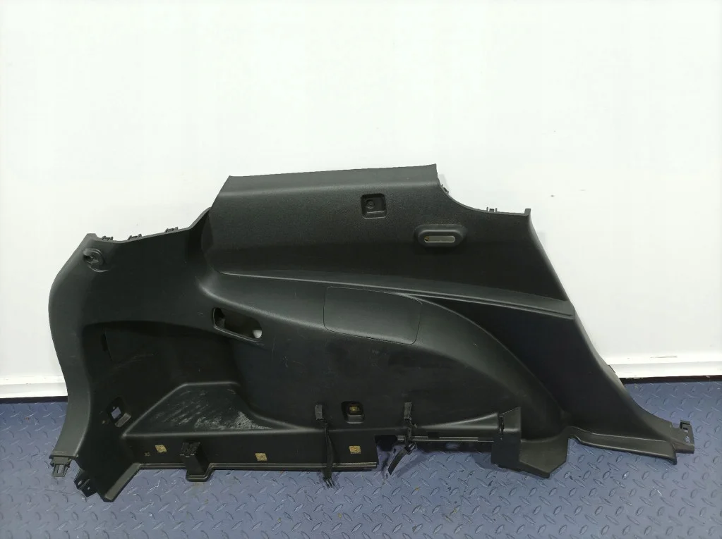 Mazda CX-7 garniture latérale coffre gauche