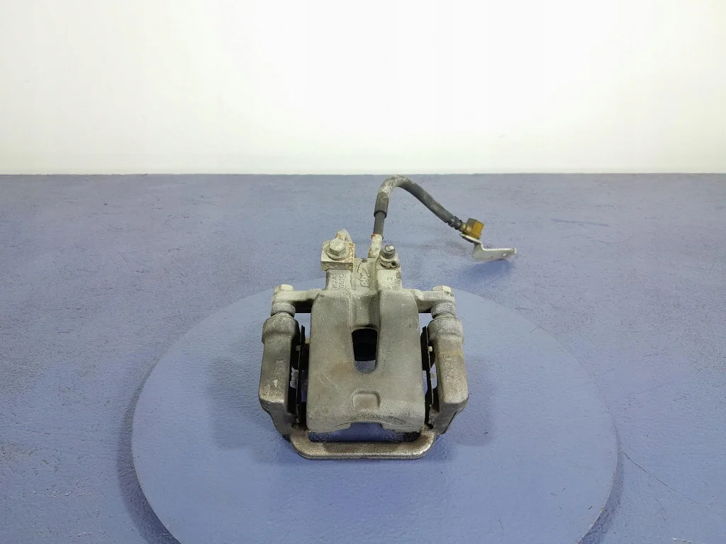Dodge Challenger III 15- Bremssattel hinten links