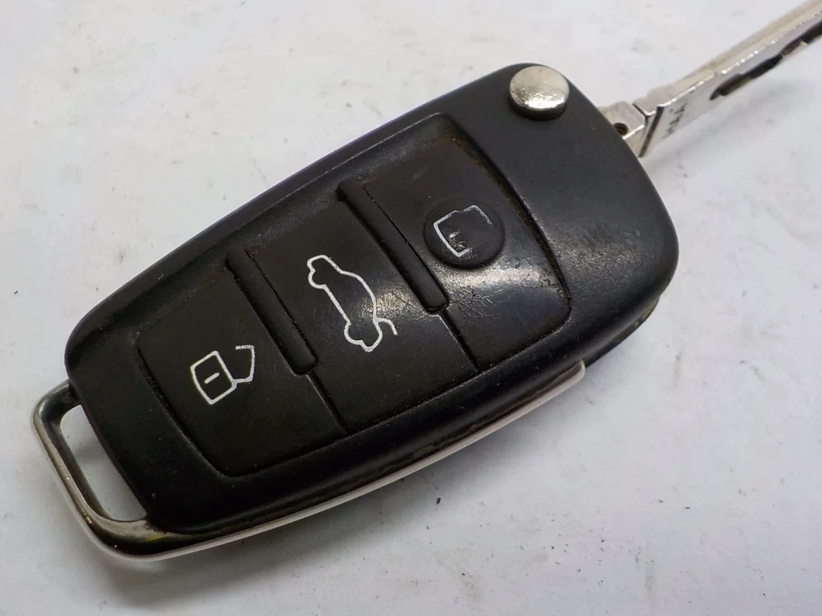 Chaveiro Controle Seat Exeo 433 MHz Usado image 3
