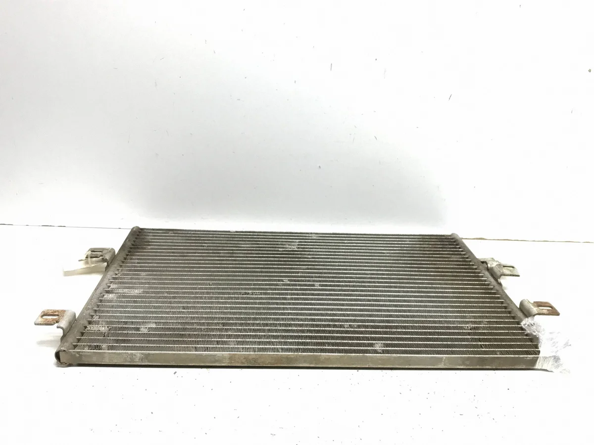 Condenseur clim Renault 8200137650 image 6