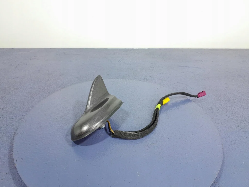 Dodge Challenger III Antenne Haifischflosse