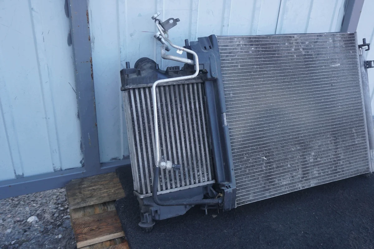 Nissan Qashqai J11 Lüfter Kühler Intercooler image 3