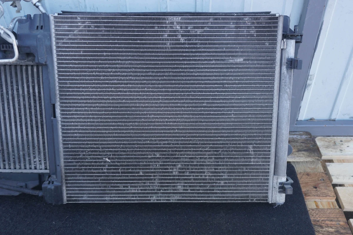 Nissan Qashqai J11 Lüfter Kühler Intercooler image 4