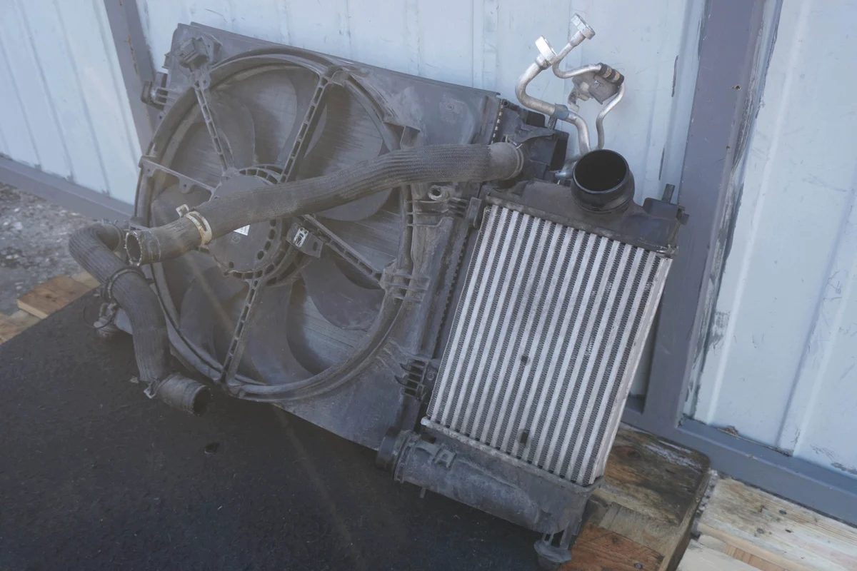 Nissan Qashqai J11 Lüfter Kühler Intercooler image 8