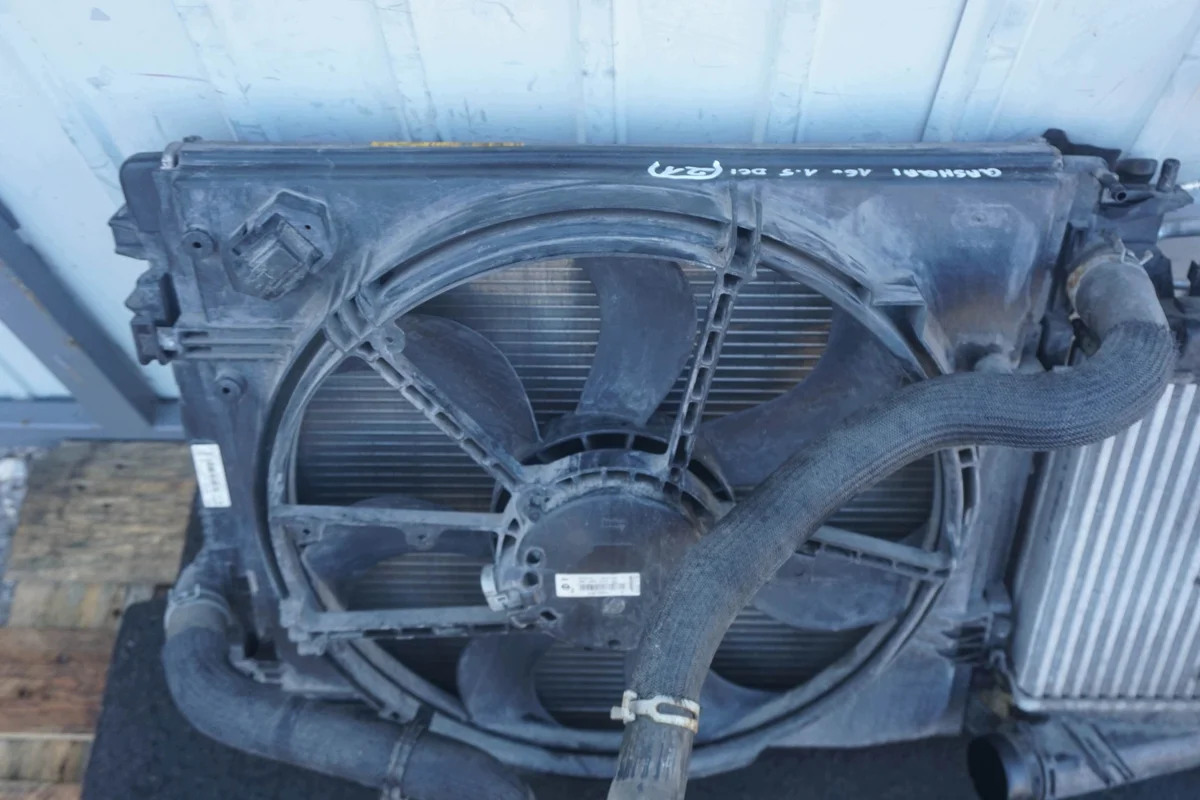 Nissan Qashqai J11 Lüfter Kühler Intercooler image 9